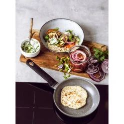 BK Granite Koekenpan Ø24 Cm 11 BK Granite Koekenpan Ø24 Cm -Huis Keuken 101 8004 5 1