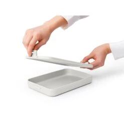 Brabantia Make & Take Lunchbox Plat Lichtgrijs -Huis Keuken 102 2841 3 1